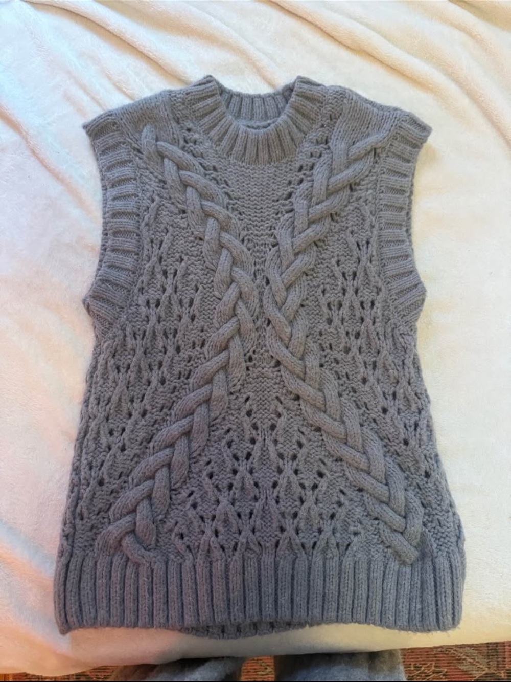 Zara Gray Chunky Cable Knit Sleeveless Sweater Vest